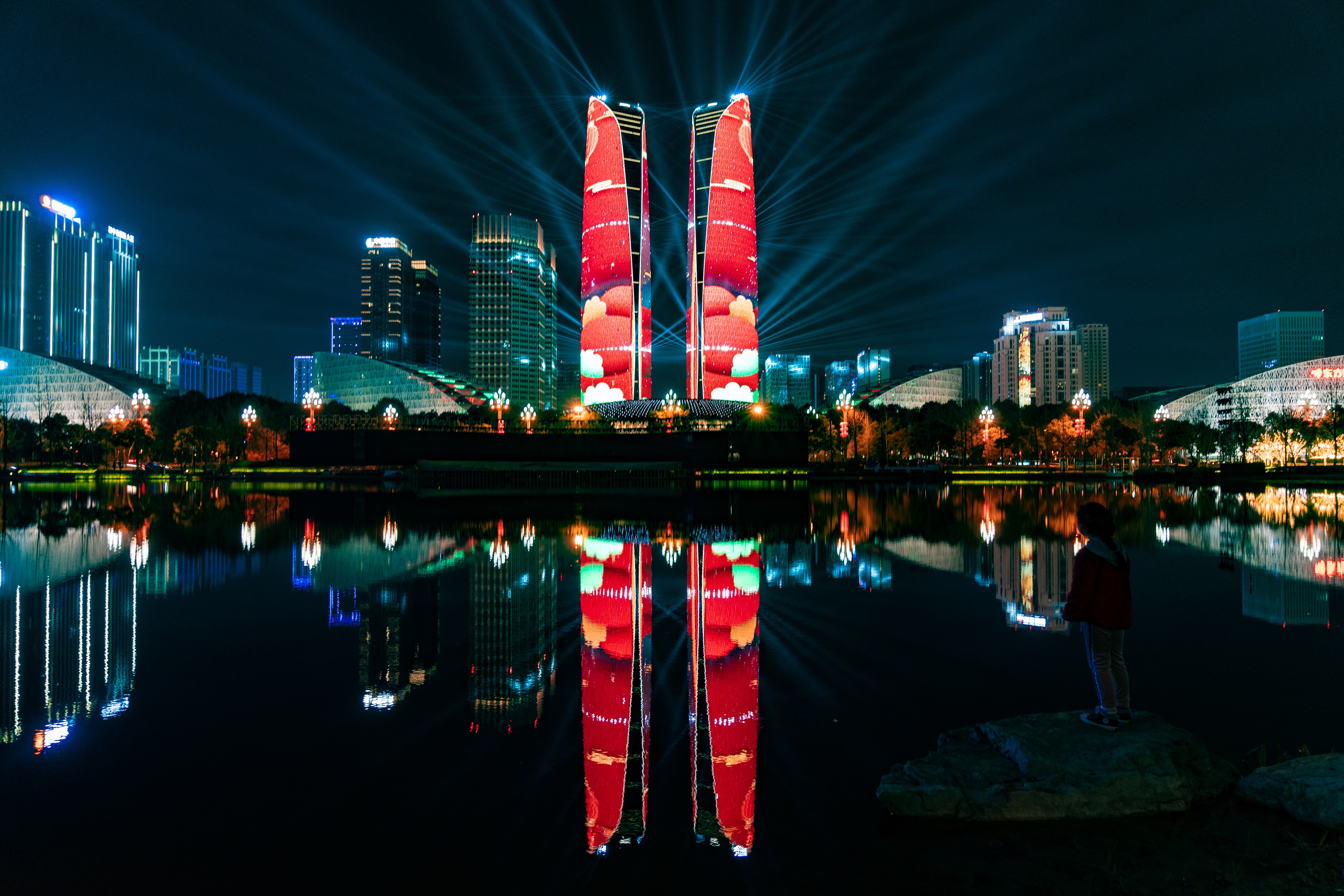 Photo by kev1n Z on Unsplash kev1n-z-xQvvsC9ATyI-unsplash-双子塔